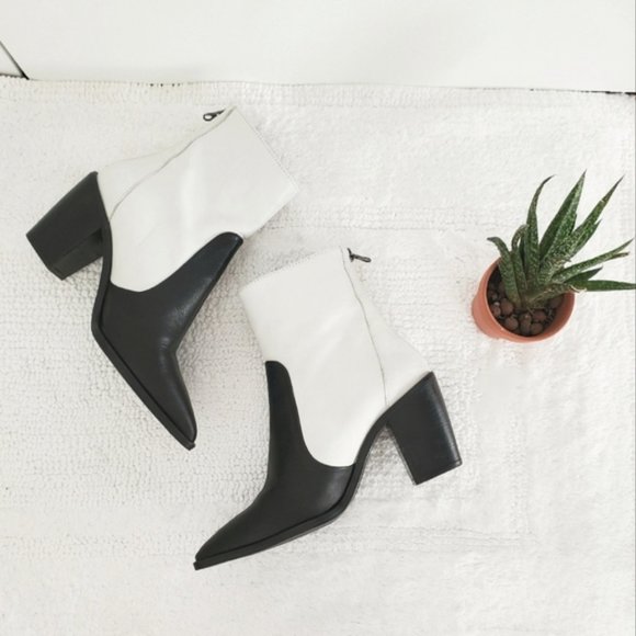 L'INTERVALLE Limited Edition Colour Block Leather Western Cowboy Ankle Boots - Picture 2 of 16